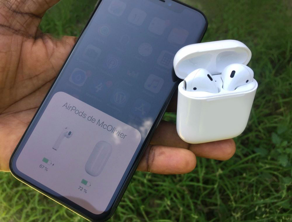 Comment connaître le pourcentage de batterie des AirPods ?