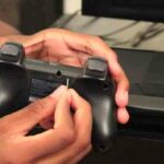 Comment réinitialiser la PS4 sans manette ?