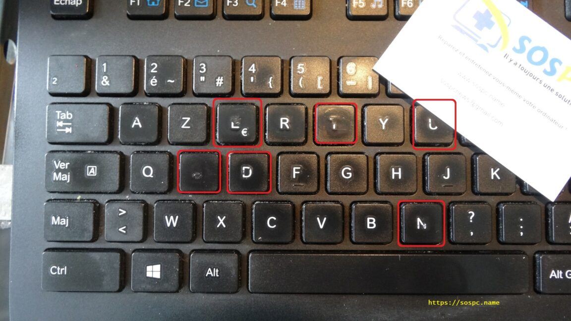 Comment retirer les touches d'un clavier Mac ?