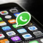 Comment savoir si deux personnes se parlent sur WhatsApp ?