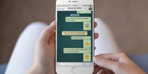 Comment savoir si quelqu'un va sur notre conversation WhatsApp ?