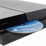 Est-ce que la PS4 lit les bluray ?